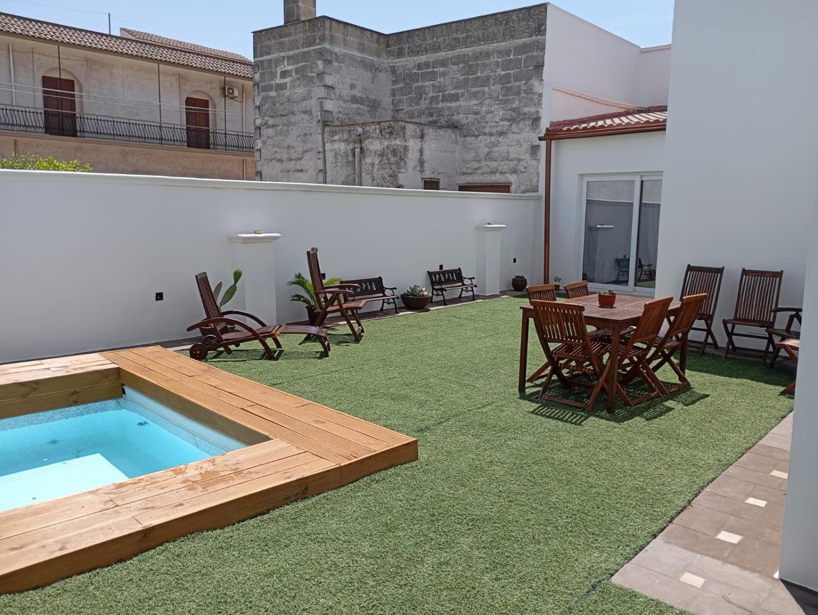 Bed & Relax Villa Lizzano  Bagian luar foto